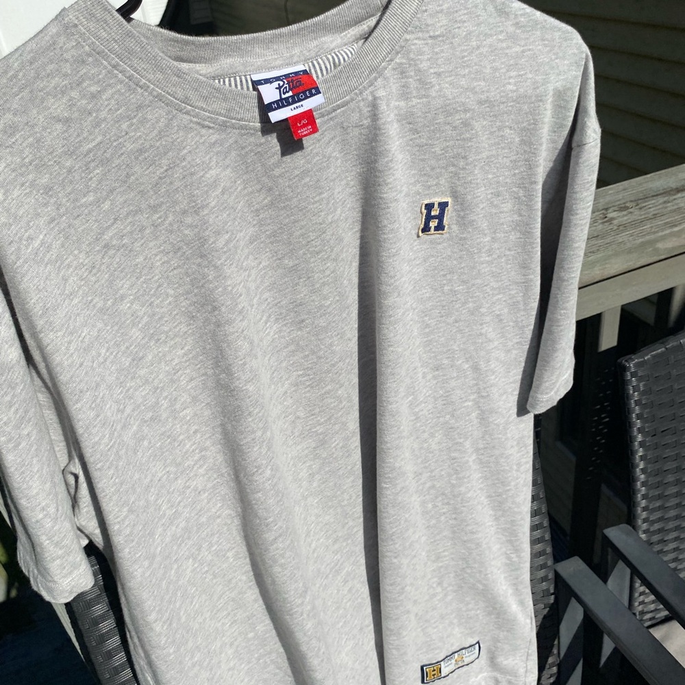 Tommy Hilfiger Gray Short Sleeve Tee
